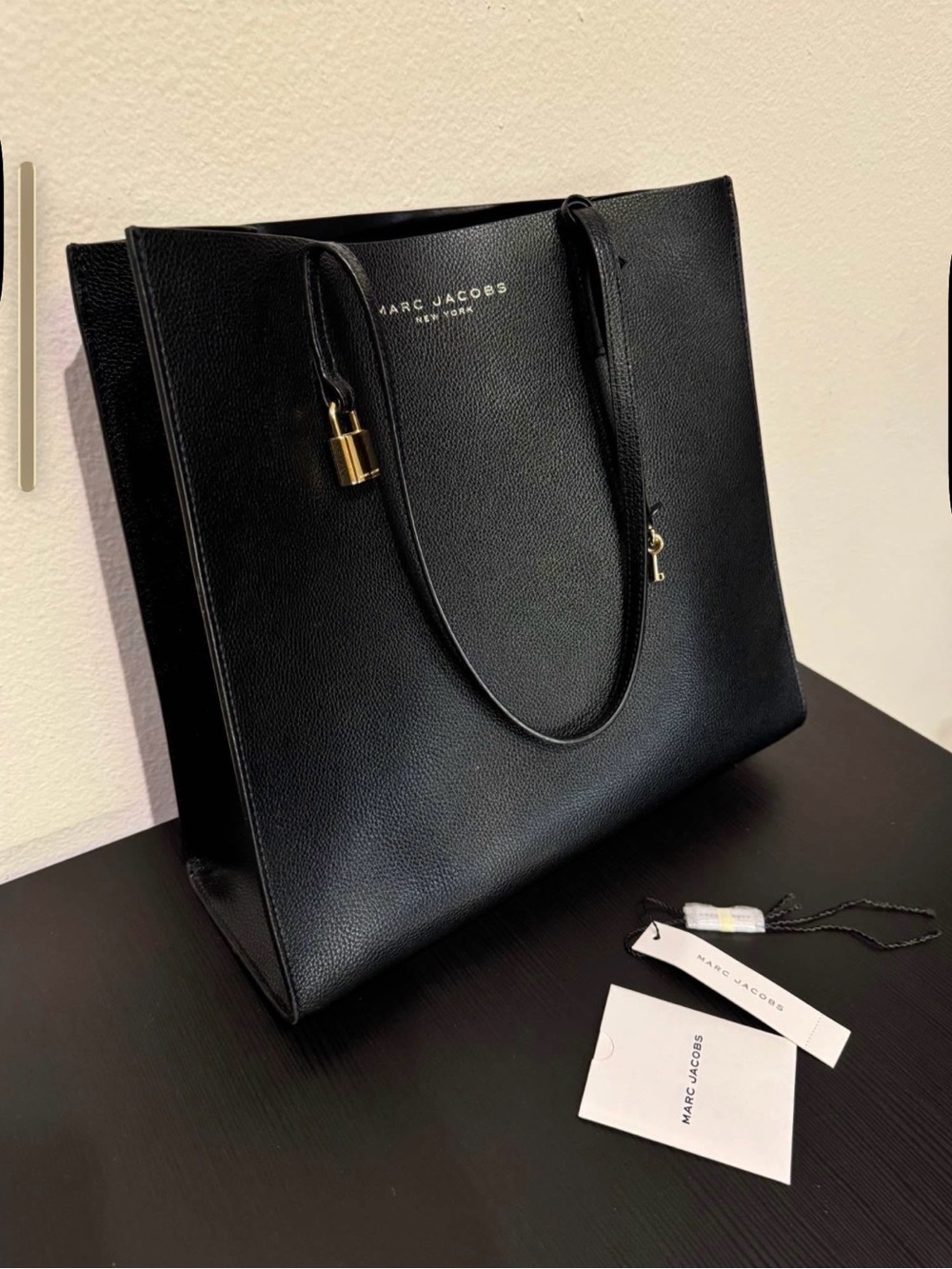 Marc Jacobs Black Pebbled Leather THE GRIND Tote with Gold Lock Detail - Picture 2 of 8